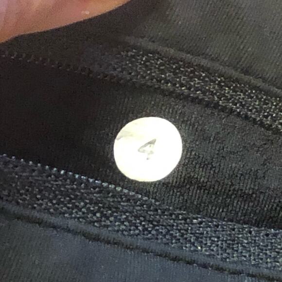 Lululemon Black and Gray Run A Marathon Crop Capri Leggings Size 4 - Picture 15 of 16